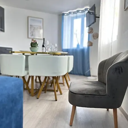 Daire Duplex Chez Caro, 180m De La A Sur